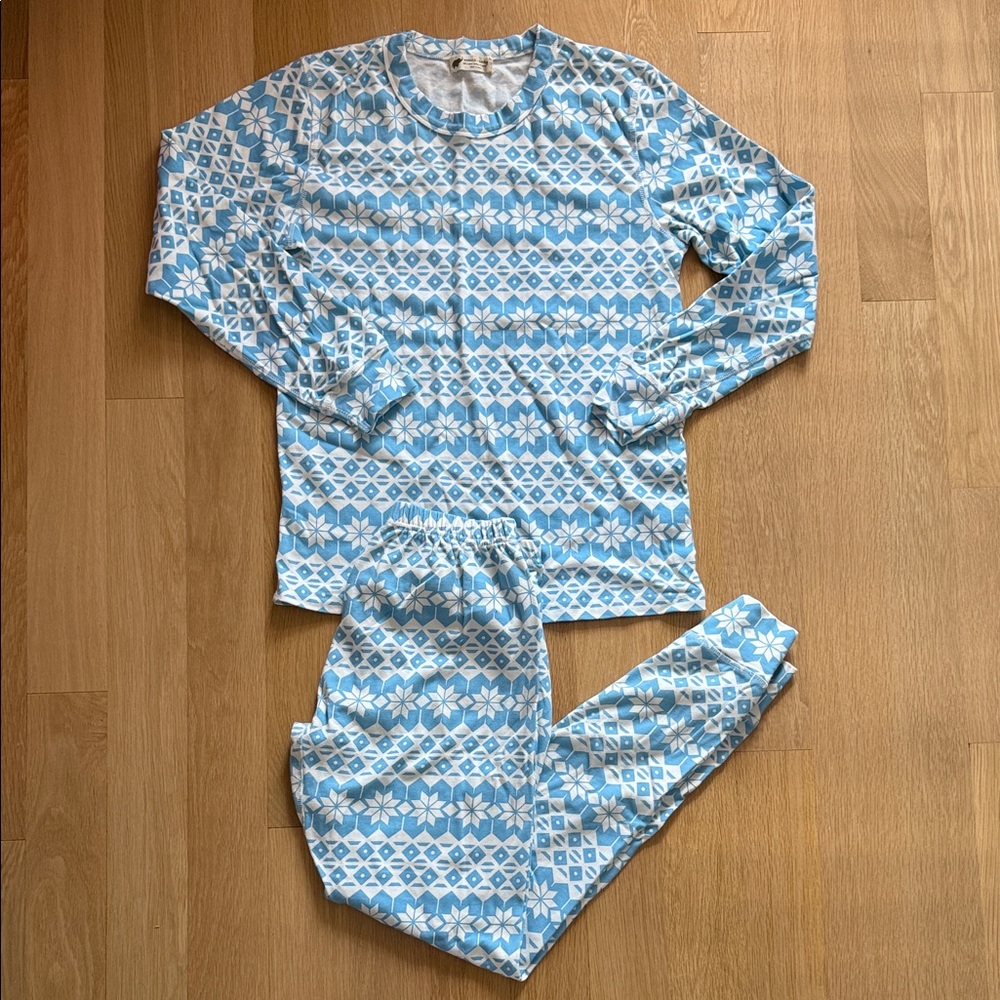 Monica + Andy Adult Holiday Pajama Set